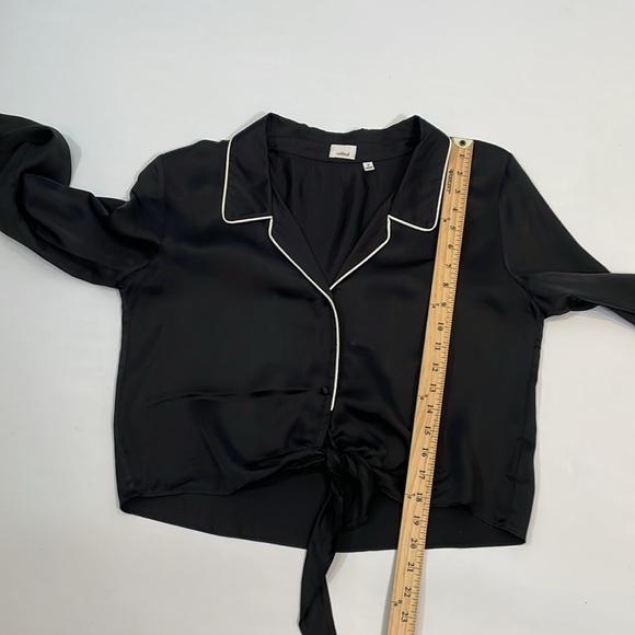Wilfred Aritzia Blouse Top Shirt M Black Silky Cupro Fabric Sustainable Vegan. - Picture 5 of 12